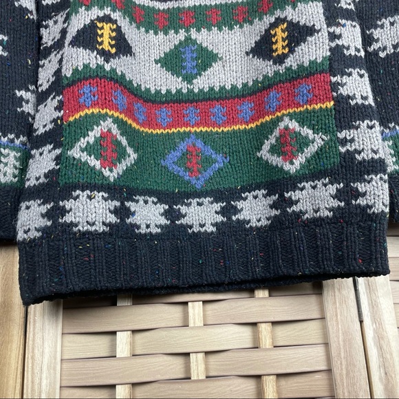 WOOLRICH Vintage 100% Pure Wool Diamond Tribal Thick Winter Crewneck Sweater - Picture 2 of 7